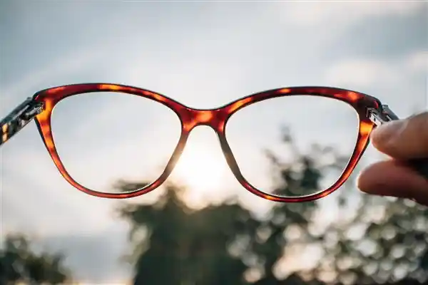 字节跳动暗藏视界？AI眼镜或将颠覆未来穿戴体验