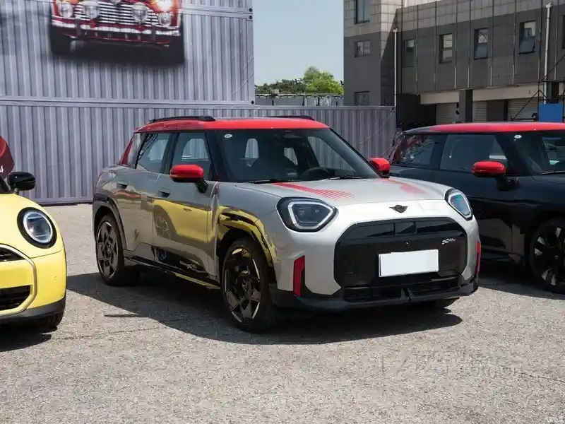 电动MINI ACEMAN JCW 2025款震撼登场,上海普陀现8.1万巨惠等你试驾
