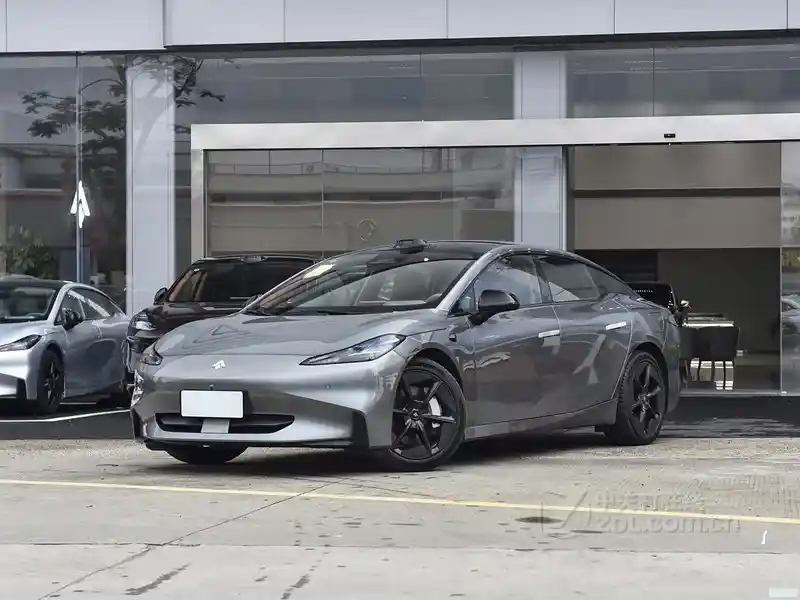 昊铂GT热销引爆东莞，购车立减1.8万！