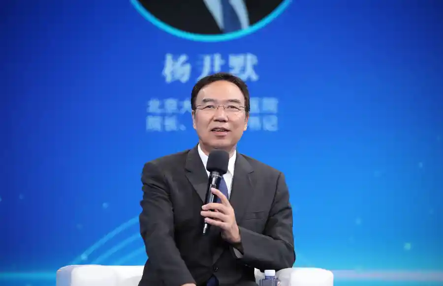 技术与仁心共舞，医学在温度中前行